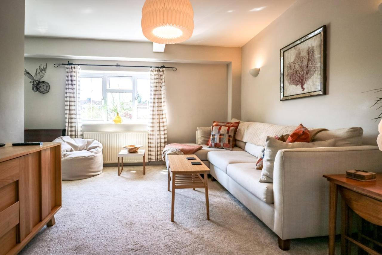 Upper Beeches Villa Oakhill ภายนอก รูปภาพ