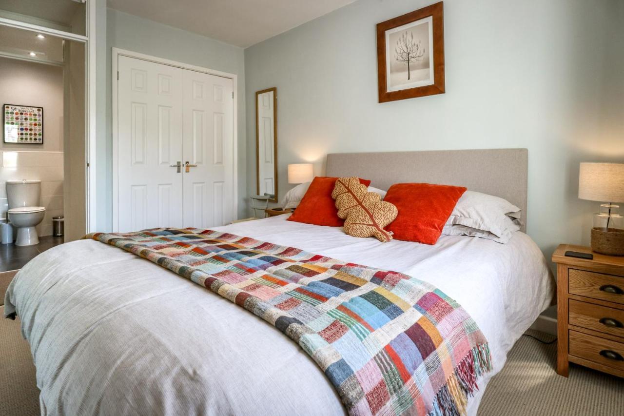 Upper Beeches Villa Oakhill ภายนอก รูปภาพ