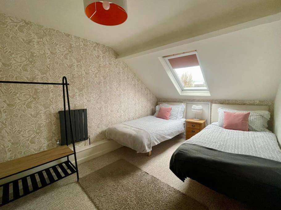 Upper Beeches Villa Oakhill ภายนอก รูปภาพ