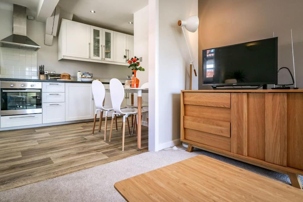 Upper Beeches Villa Oakhill ภายนอก รูปภาพ